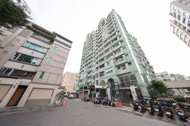 高雄三民區大樓-12