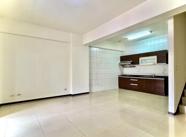 高雄小港透天-7