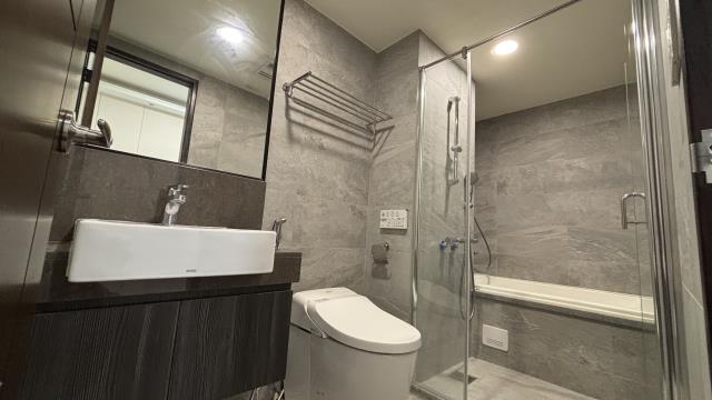 高雄新興區大樓-8