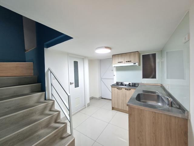 高雄苓雅透天-5