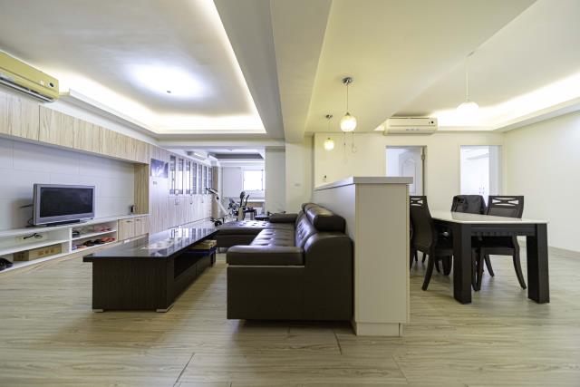 高雄新興區大樓-10